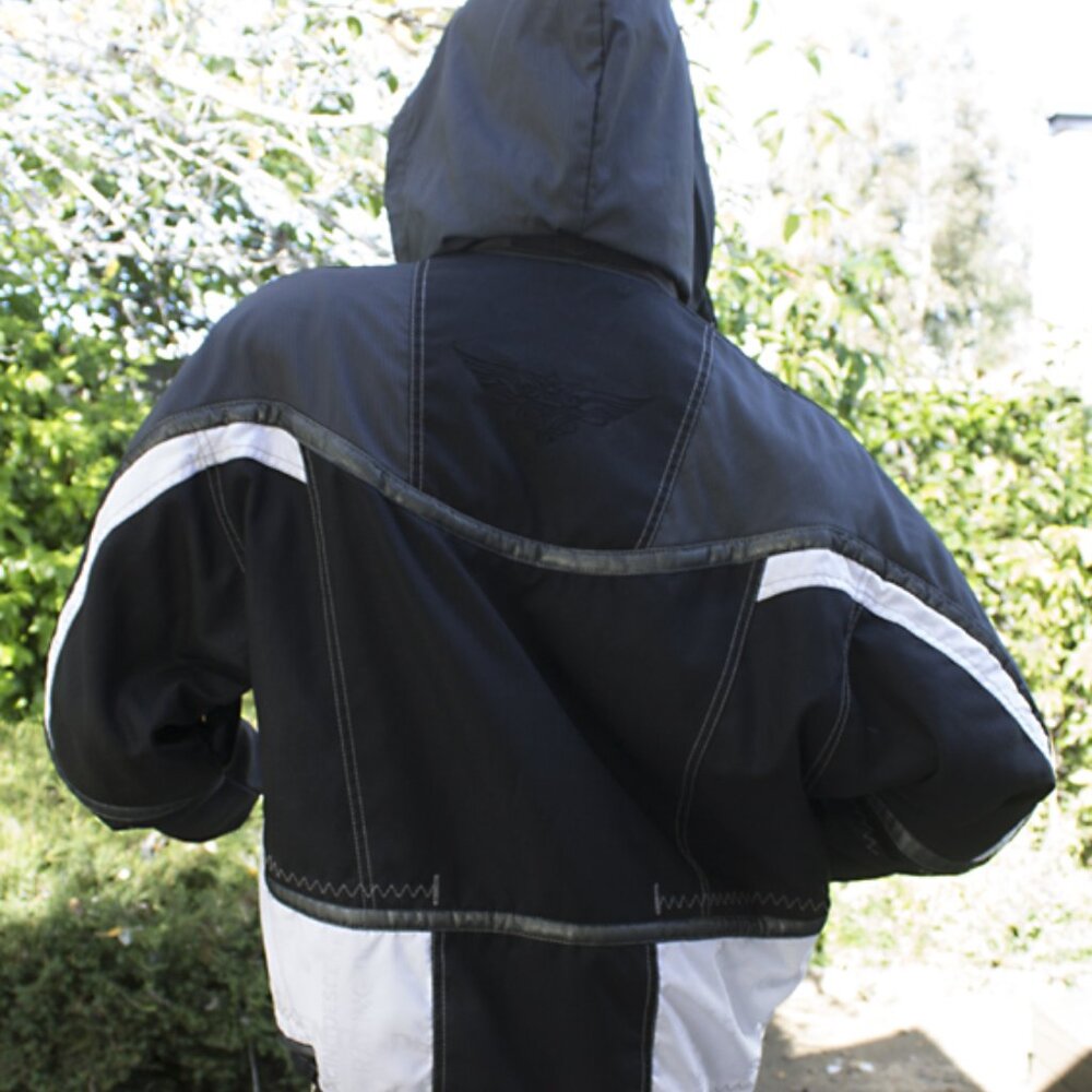 Womans Descente Ski Jacket Lots Of Zippers Excell… - image 5